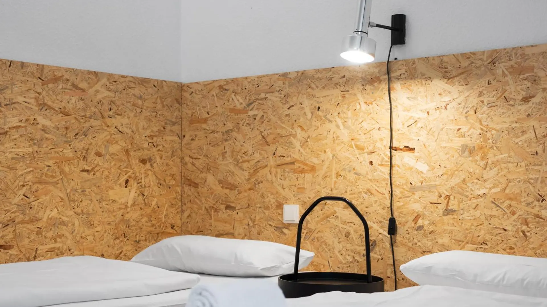 Mooeve Friedrichs Big Daire Berlin 0*,