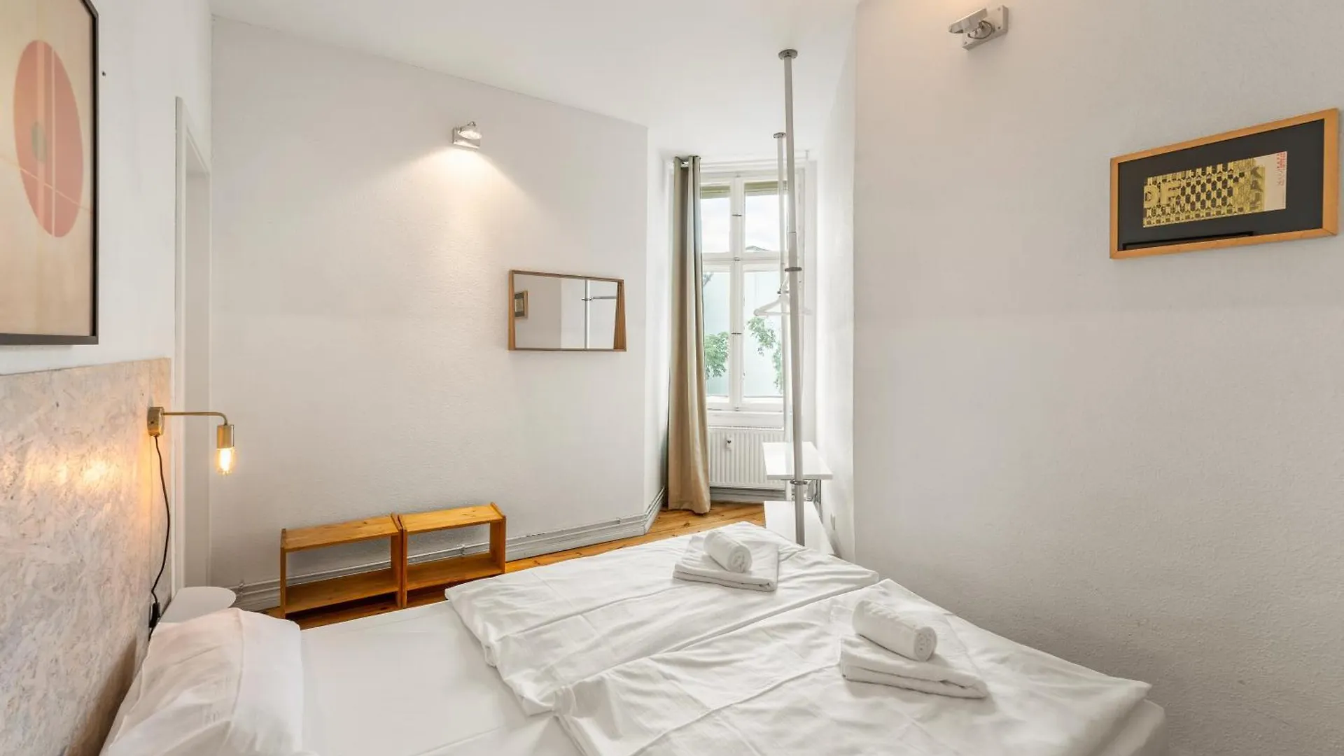 Mooeve Friedrichs Big Daire Berlin Almanya