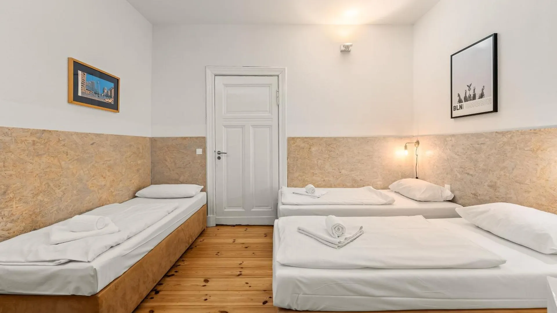 Mooeve Friedrichs Big Daire Berlin